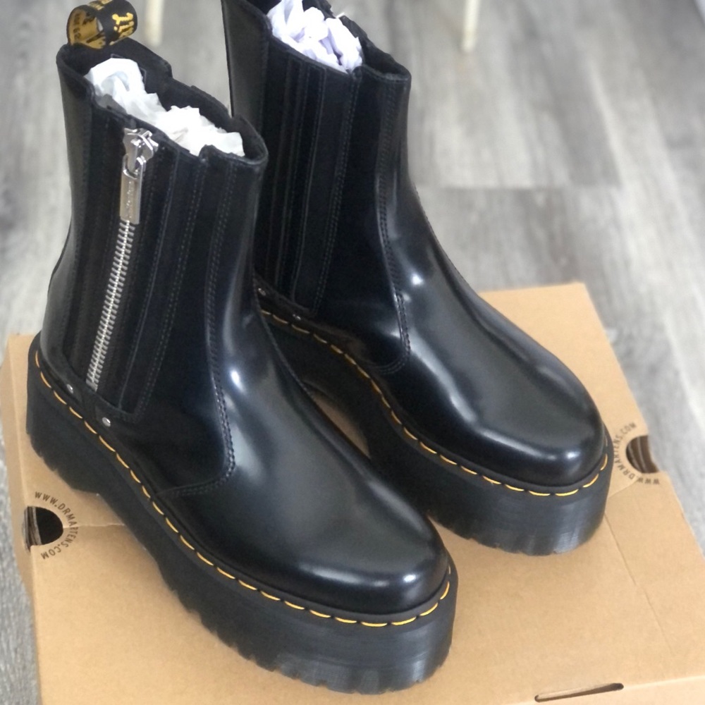 DR.MARTEN’S 2976 MAX